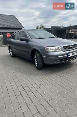 Седан Opel Astra 2006 в 