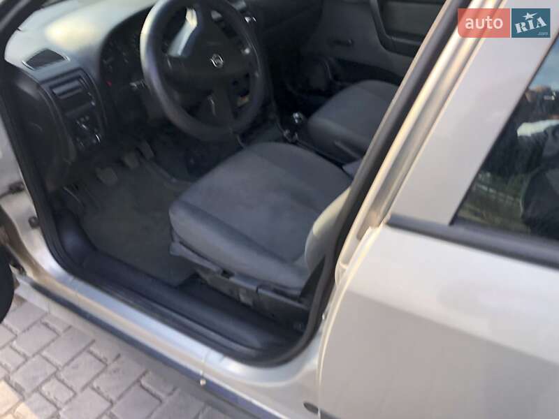 Седан Opel Astra 2007 в Володимирці