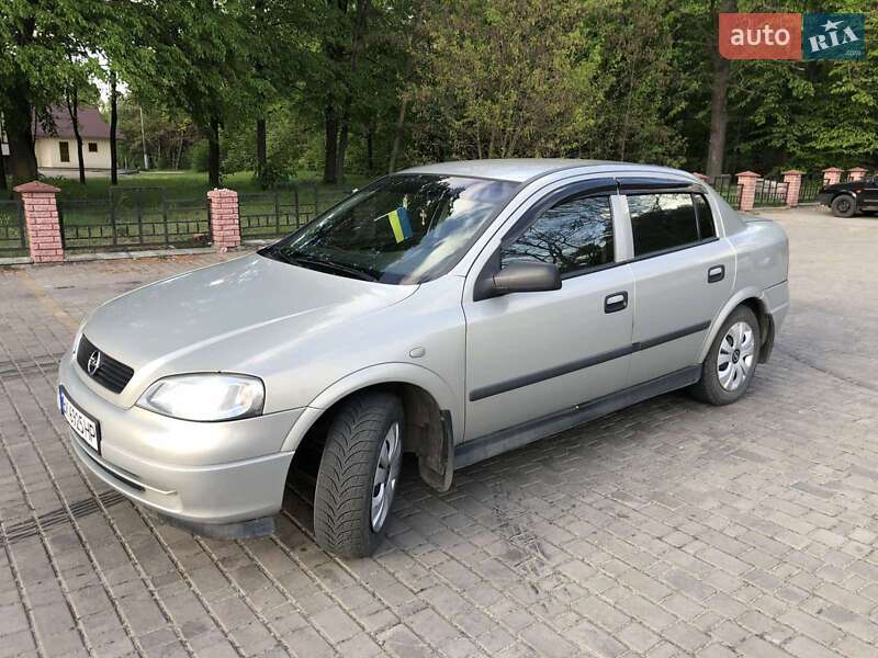 Седан Opel Astra 2007 в Володимирці