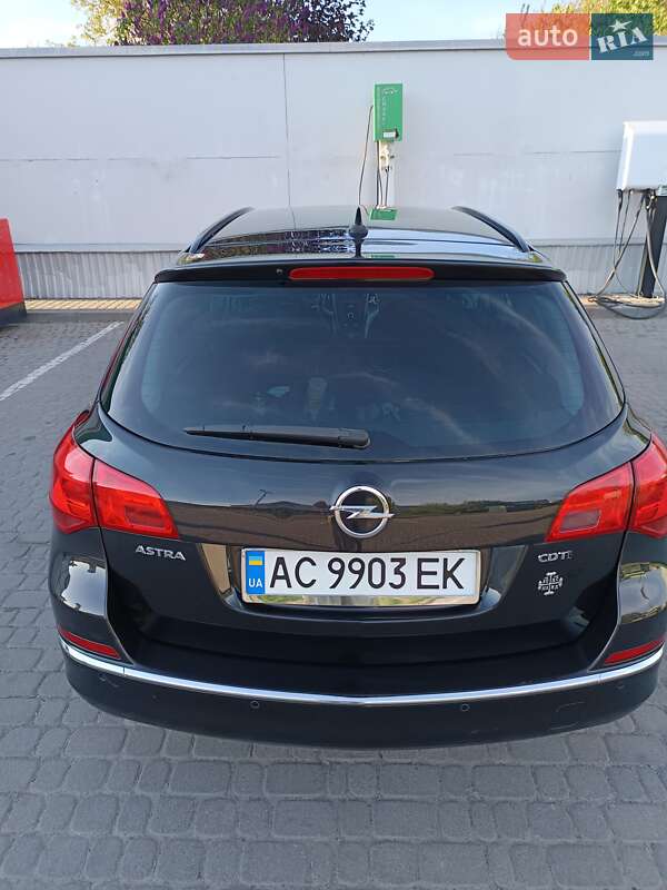 Opel Astra 2013