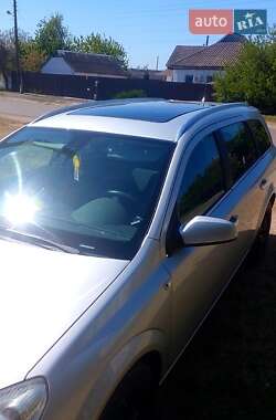 Универсал Opel Astra 2009 в Харькове