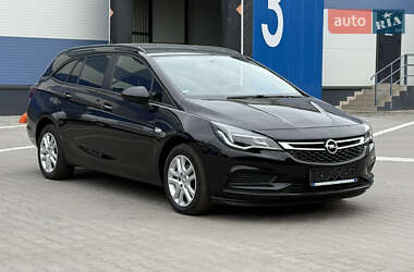 Универсал Opel Astra 2017 в 