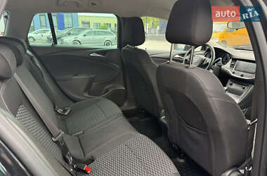 Универсал Opel Astra 2017 в 