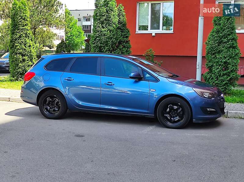 Opel Astra 2014