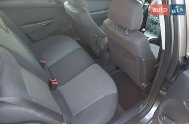 Универсал Opel Astra 2009 в 