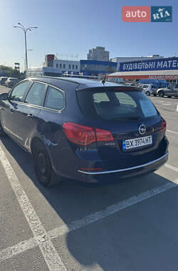 Универсал Opel Astra 2015 в 