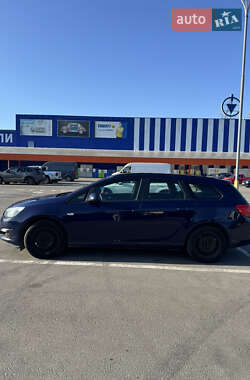 Универсал Opel Astra 2015 в 