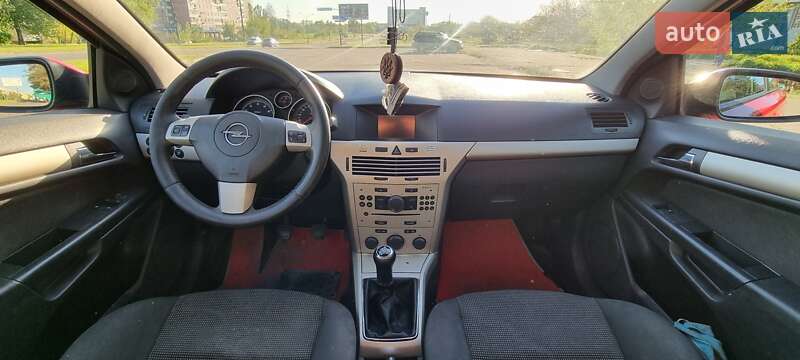 Хетчбек Opel Astra 2008 в Запоріжжі