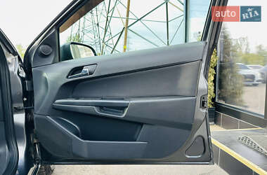 Хэтчбек Opel Astra 2009 в 