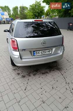 Универсал Opel Astra 2005 в 