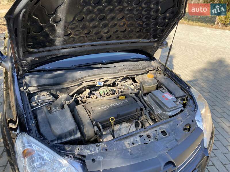Універсал Opel Astra 2009 в Рожнятові