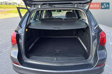 Універсал Opel Astra 2011 в 