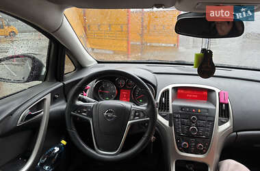 Універсал Opel Astra 2011 в 