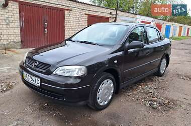 Седан Opel Astra 2008 в Смілі