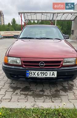Седан Opel Astra 1993 в Хмельницькому