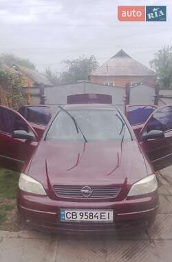 Седан Opel Astra 2007 в Недригайлове