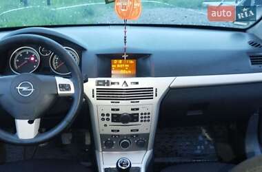 Универсал Opel Astra 2008 в 