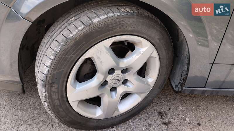 Універсал Opel Astra 2007 в Львові