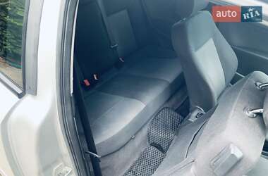 Хэтчбек Opel Astra 2007 в 