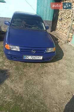 Хэтчбек Opel Astra 1993 в Надворной