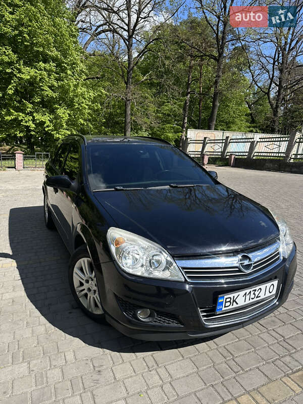 Универсал Opel Astra 2007 в Владимирце
