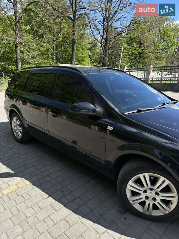 Универсал Opel Astra 2007 в Владимирце