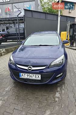 Універсал Opel Astra 2013 в Чернівцях