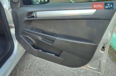 Универсал Opel Astra 2009 в 