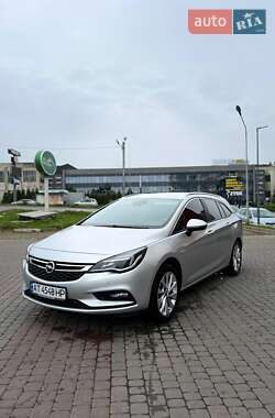 Універсал Opel Astra 2016 в Ланчині