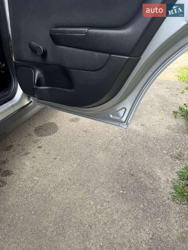 Хэтчбек Opel Astra 2000 в Звягеле