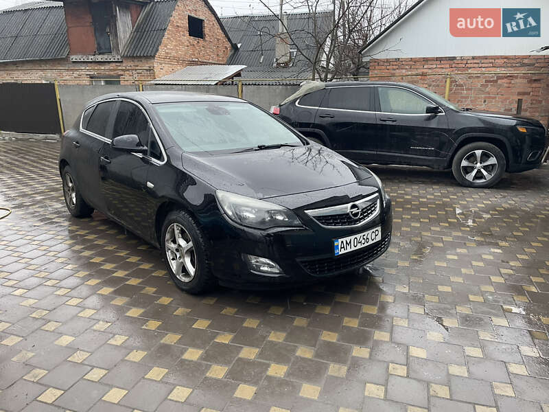 Opel Astra 2010