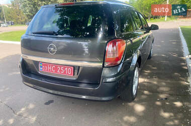 Універсал Opel Astra 2010 в 