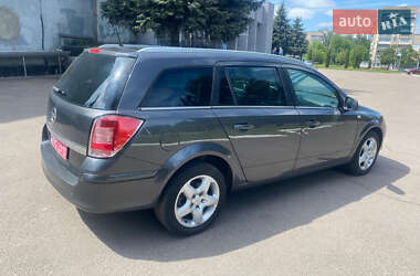 Універсал Opel Astra 2010 в 