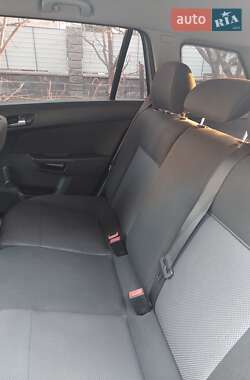 Универсал Opel Astra 2008 в 