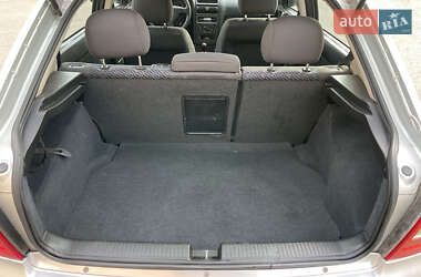 Хэтчбек Opel Astra 2001 в 