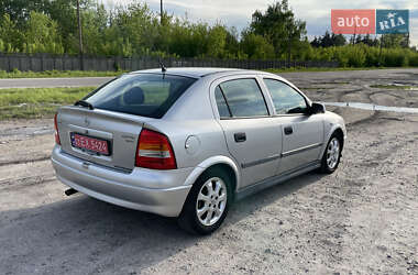 Хэтчбек Opel Astra 2001 в 