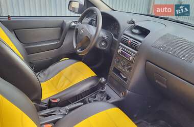 Седан Opel Astra 2006 в 