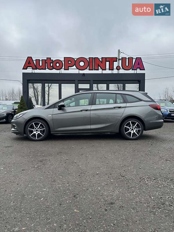 Универсал Opel Astra 2017 в Белогородке