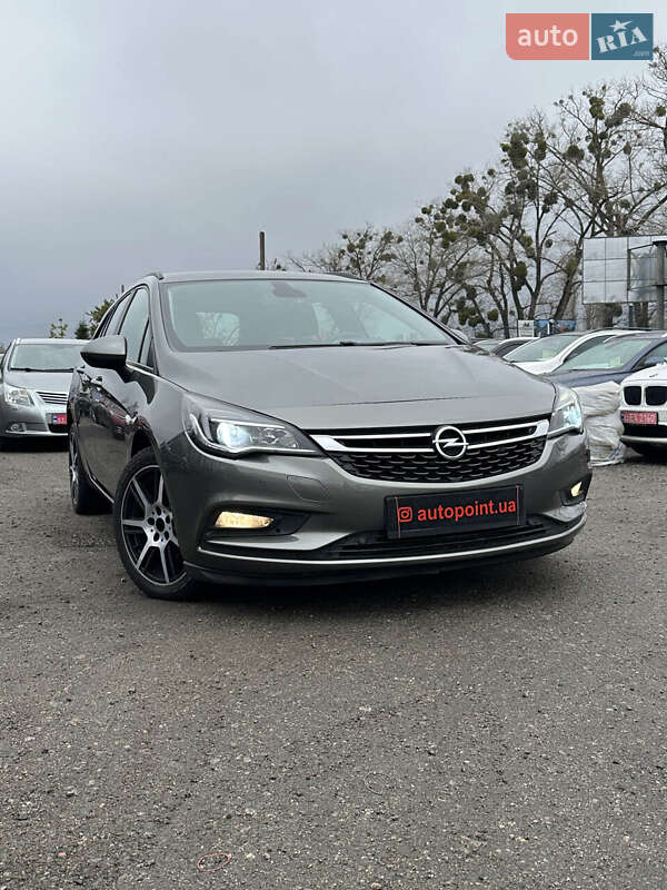 Универсал Opel Astra 2017 в Белогородке