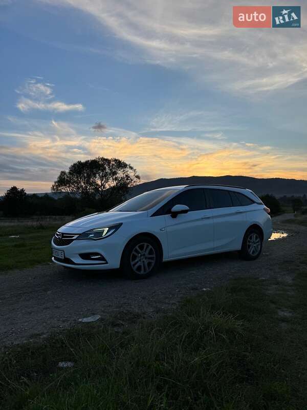 Opel Astra 2016