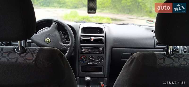 Універсал Opel Astra 1999 в Жидачові
