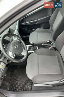 Универсал Opel Astra 2009 в 