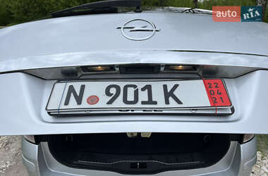 Универсал Opel Astra 2009 в 
