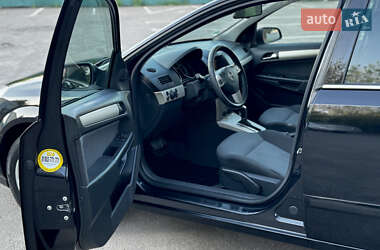 Универсал Opel Astra 2007 в 
