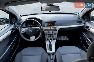Универсал Opel Astra 2007 в 