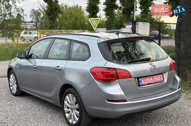 Універсал Opel Astra 2010 в 