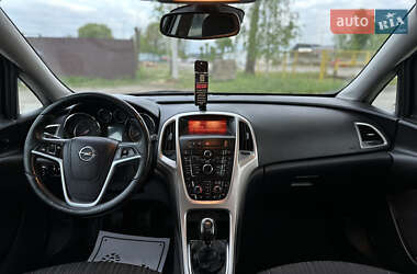 Універсал Opel Astra 2010 в 