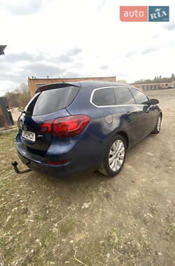 Универсал Opel Astra 2011 в 