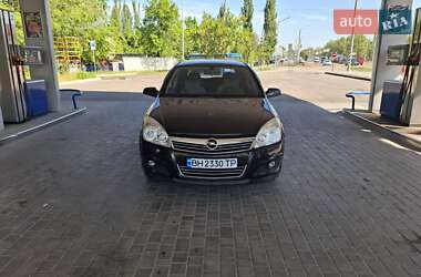 Хэтчбек Opel Astra 2008 в 