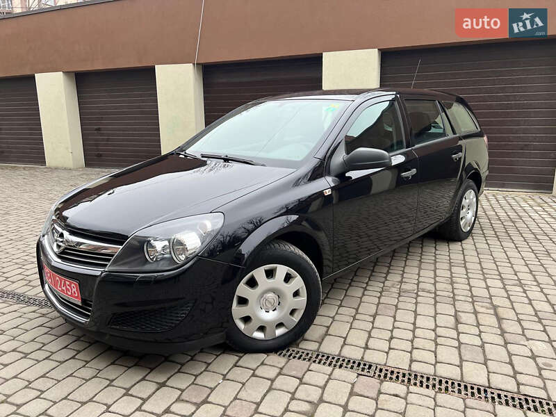Универсал Opel Astra 2010 в Коломые